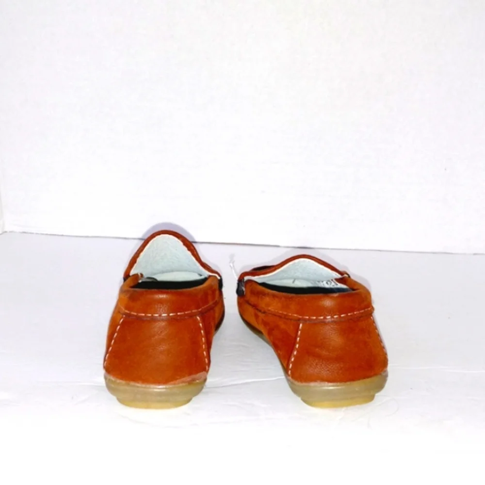Conda size 23 (US 7) faux leather slip on loafers